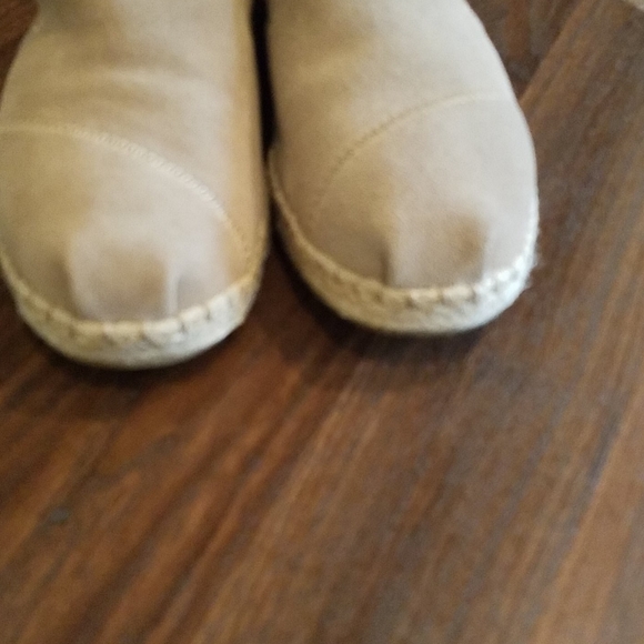 Toms suede shoes - Picture 3 of 7